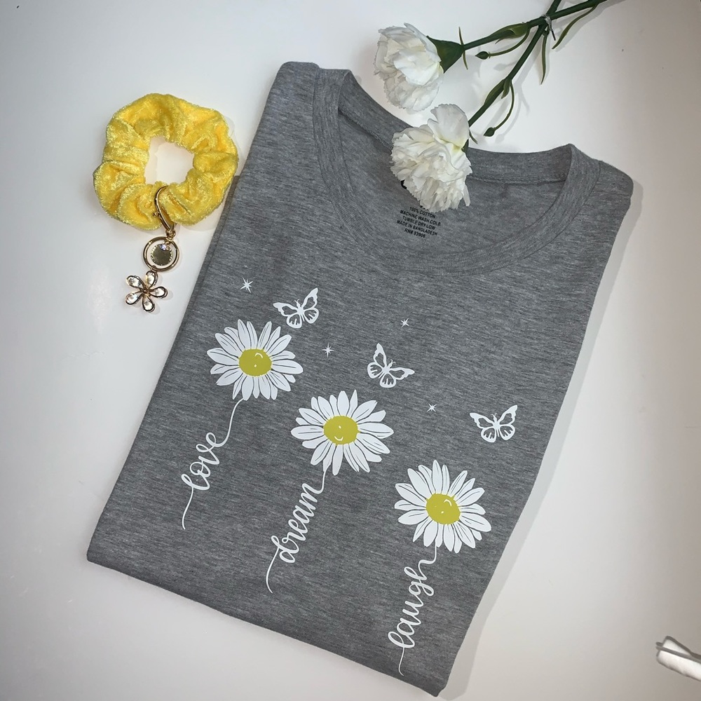 Daisy Tee
